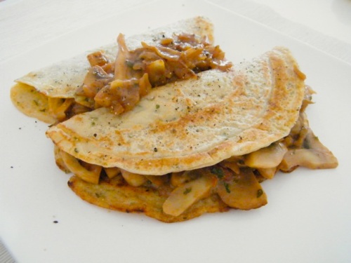 Savoury pancakes with mushrooms and dried tomatoes